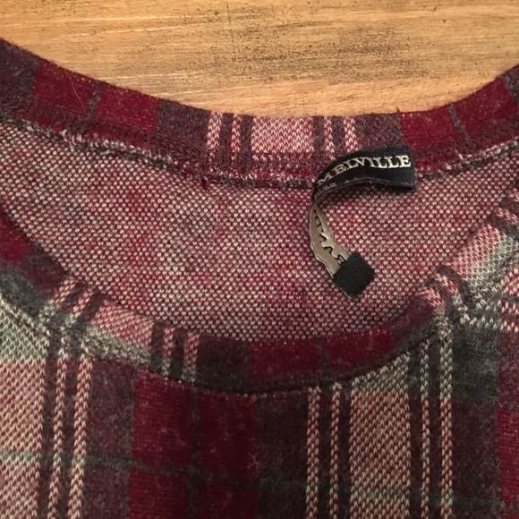 Brandy Melville Crop Top. One Size. - Picture 4 of 4